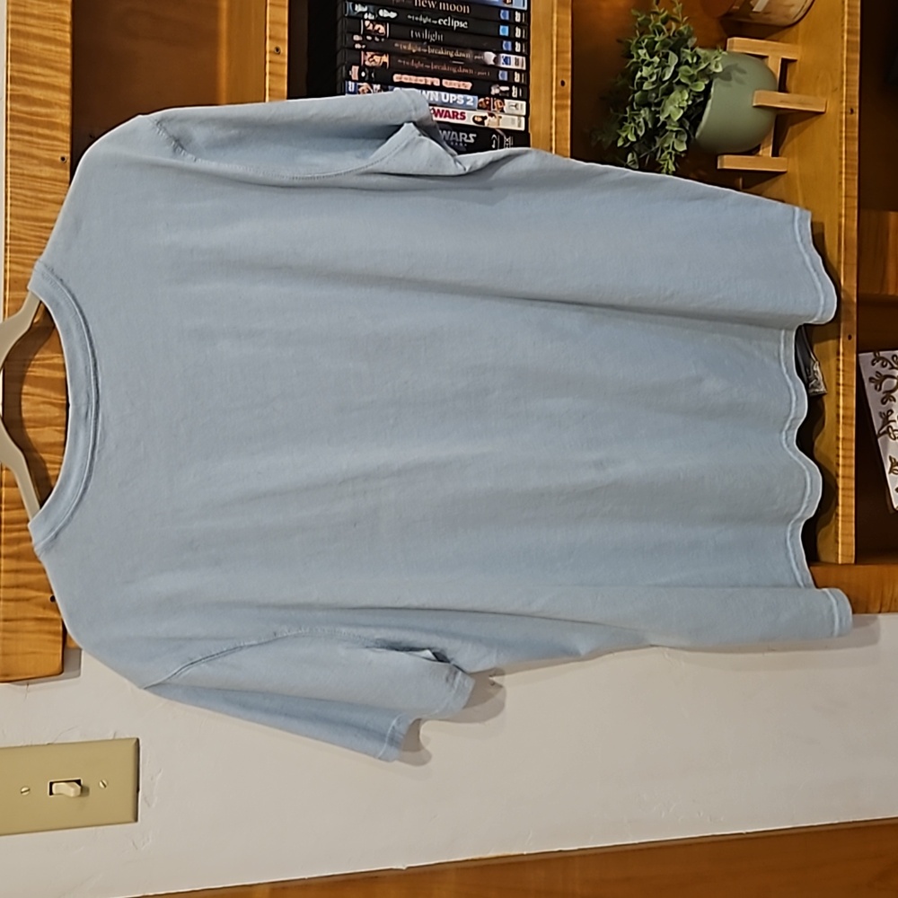 Women's Carhartt t shirt. Light blue, size xl. - Picture 4 of 4